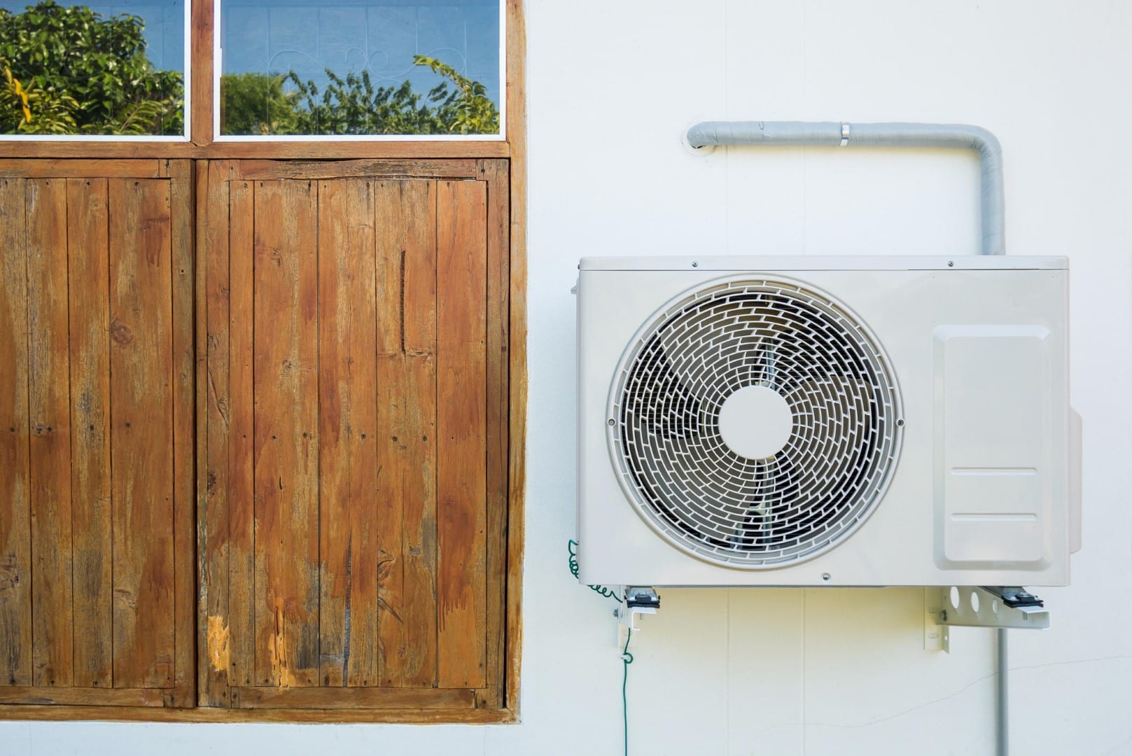Modern air conditioning system installation